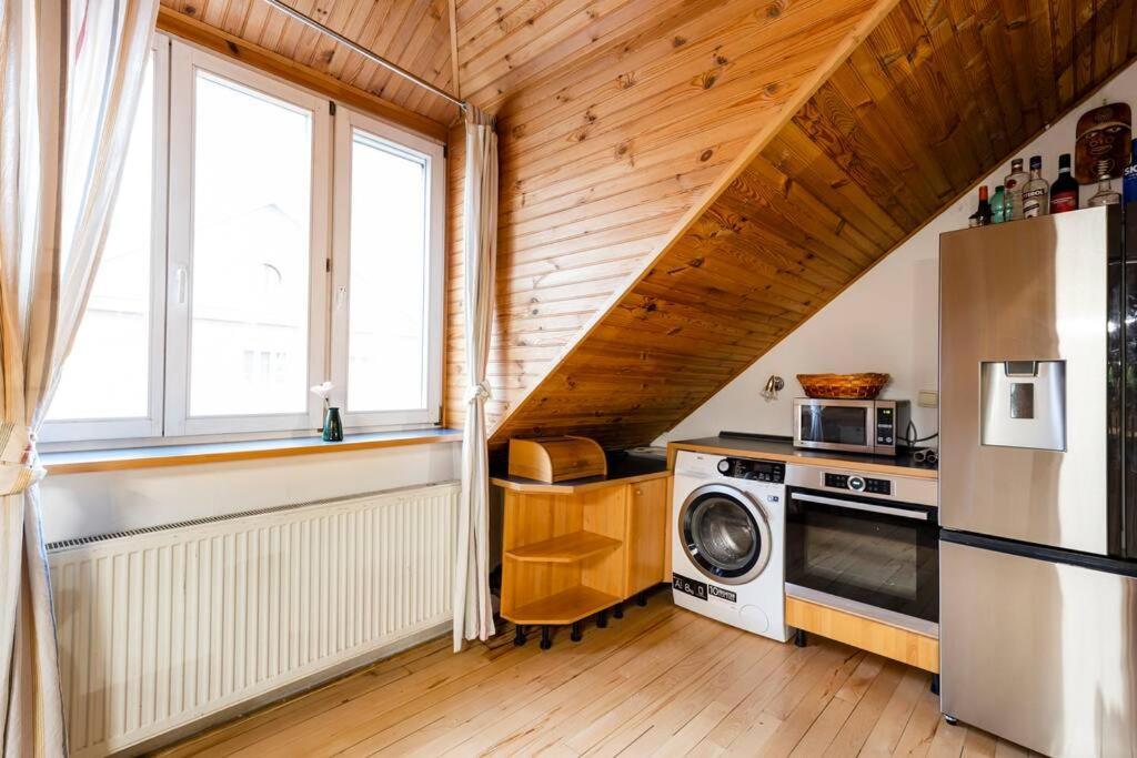 Rooftop 180M2 Loft With Private Sauna, Братислава Экстерьер фото