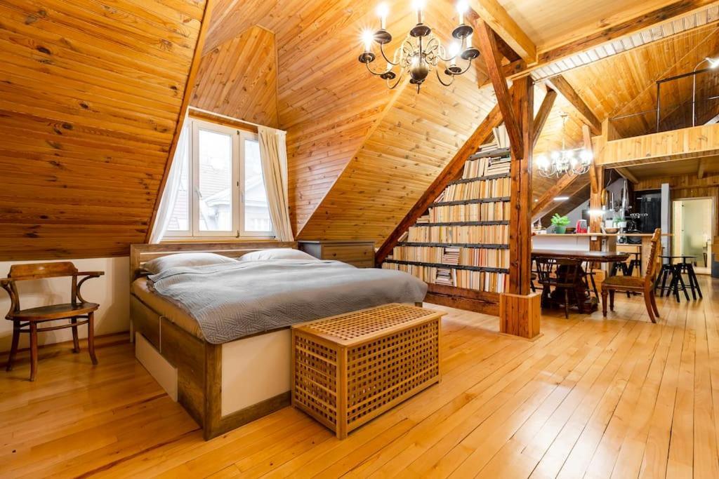 Rooftop 180M2 Loft With Private Sauna, Братислава Экстерьер фото