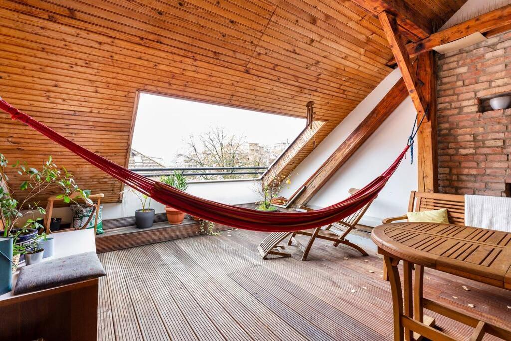 Rooftop 180M2 Loft With Private Sauna, Братислава Экстерьер фото
